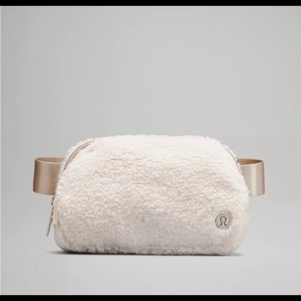 Lululemon Fleece Everywhere Belt Bag